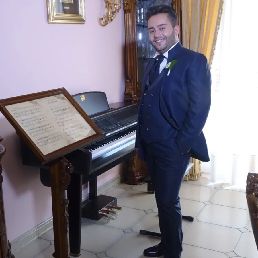 NICOLA MELE